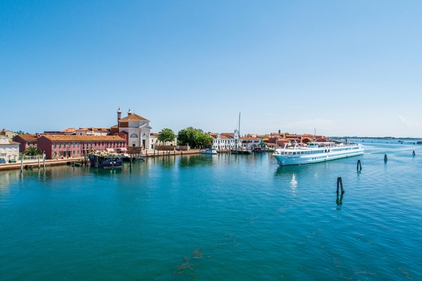 Venice at your pace (port-to-port package)